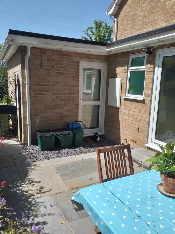 Cheltenham Studio Apartment Exteriör bild